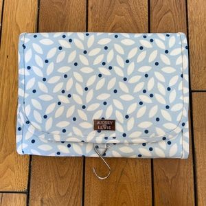 Audrey And Lewis Toiletry Bag Hanging Travel Bag